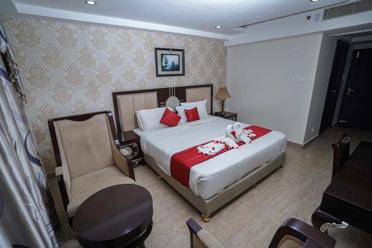Hotel Sidhartha Chalakudy Kizhake Chālakudi Zewnętrze zdjęcie