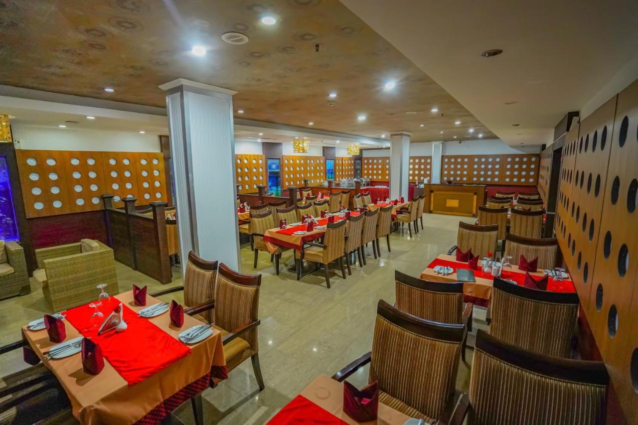 Hotel Sidhartha Chalakudy Kizhake Chālakudi Zewnętrze zdjęcie