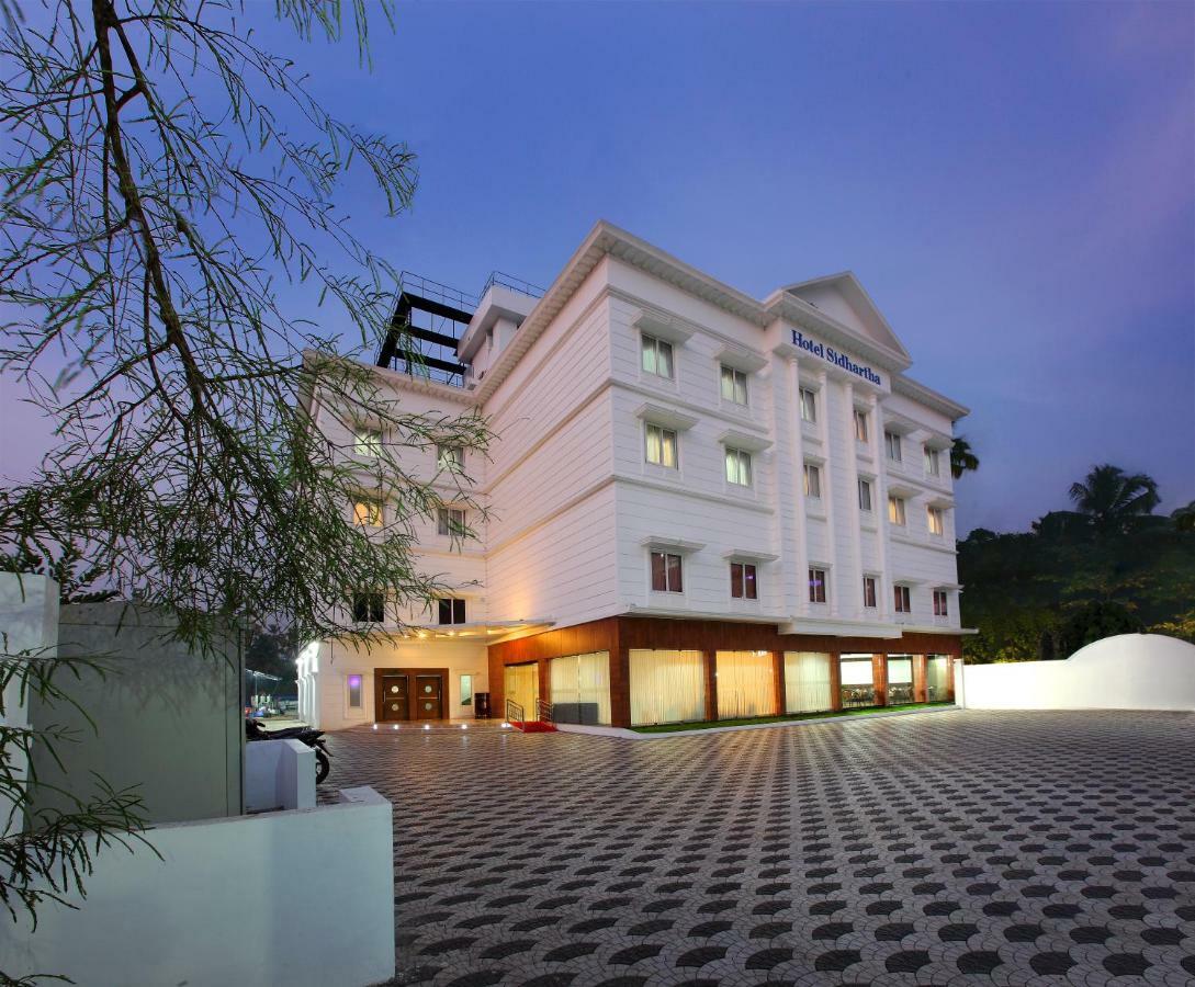 Hotel Sidhartha Chalakudy Kizhake Chālakudi Zewnętrze zdjęcie